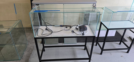 915L x 380W x 380H